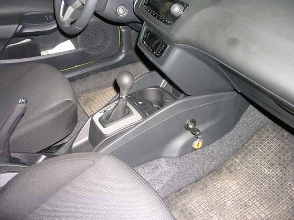 Seat Ibiza IV. (automata/DSG) 2010-2015 /1443R/